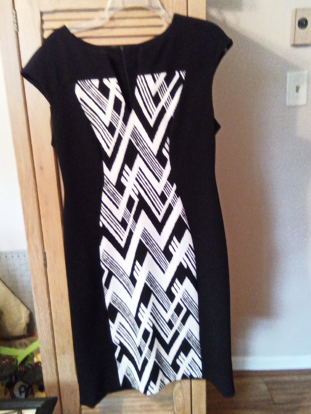 connected apparel Black and White Chevron Panel Midi Dress